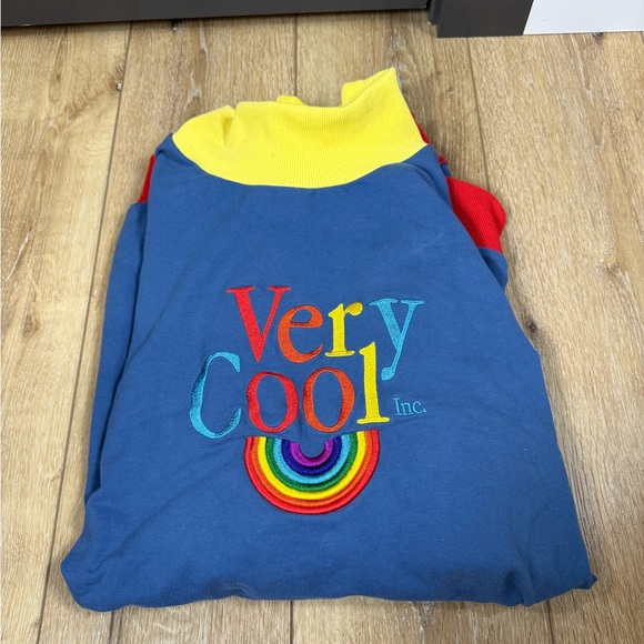 “Very COOL” Rainbow Oversized 3X Sweatshirt - Picture 7 of 8
